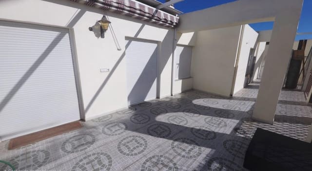 Penthouse de 4 chambres à louer à Los Ángeles, Alicante ville avec garage - 1 500 € (Ref: 9362438)
