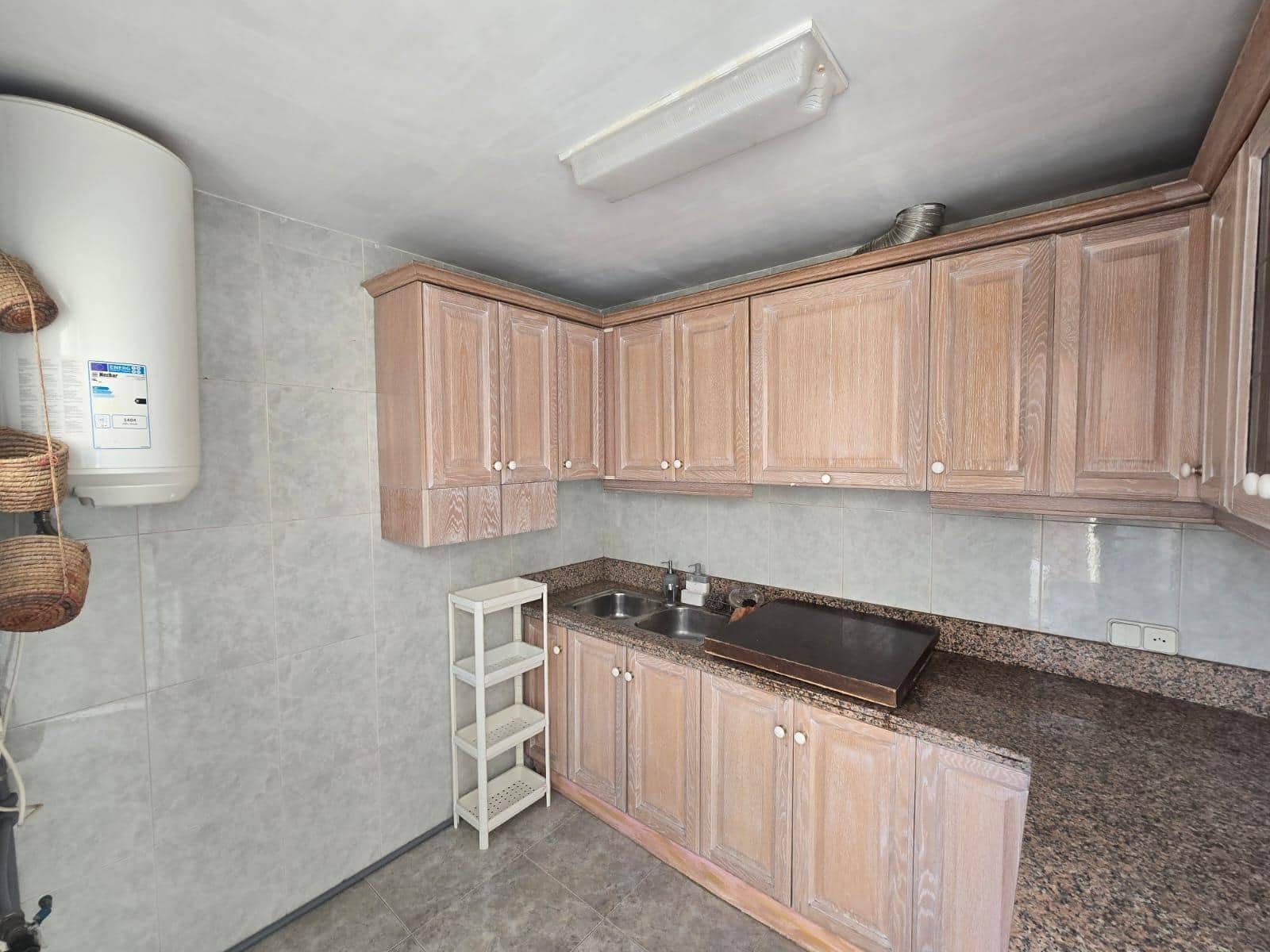 4 bedroom Penthouse for rent in Alicante / Alacant city with garage - € 1,500 (Ref: 9362438)