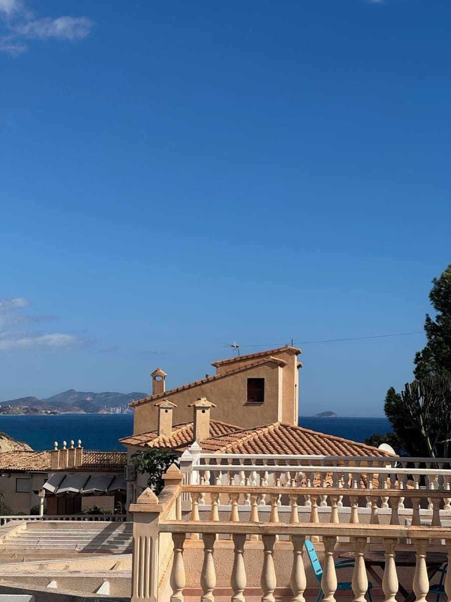 3 soveværelse Villa til salg i El Campello med garage - € 550.000 (Ref: 9374382)