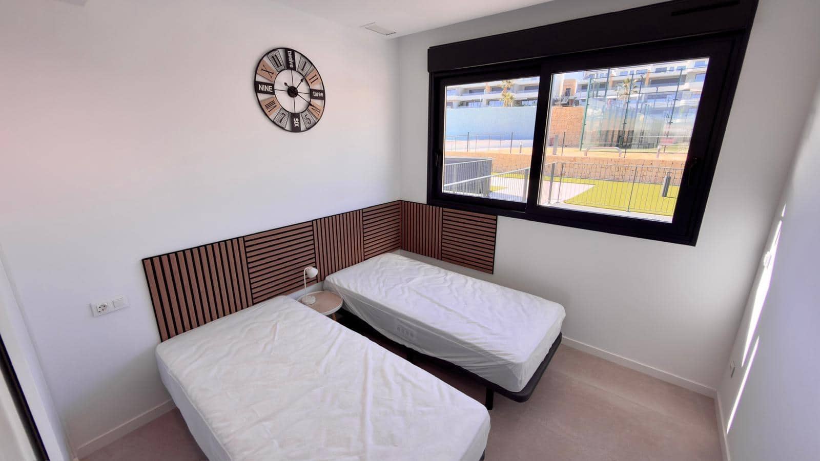 Apartamento de 2 habitaciones en Finestrat en venta con piscina - 465.000 € (Ref: 9379142)