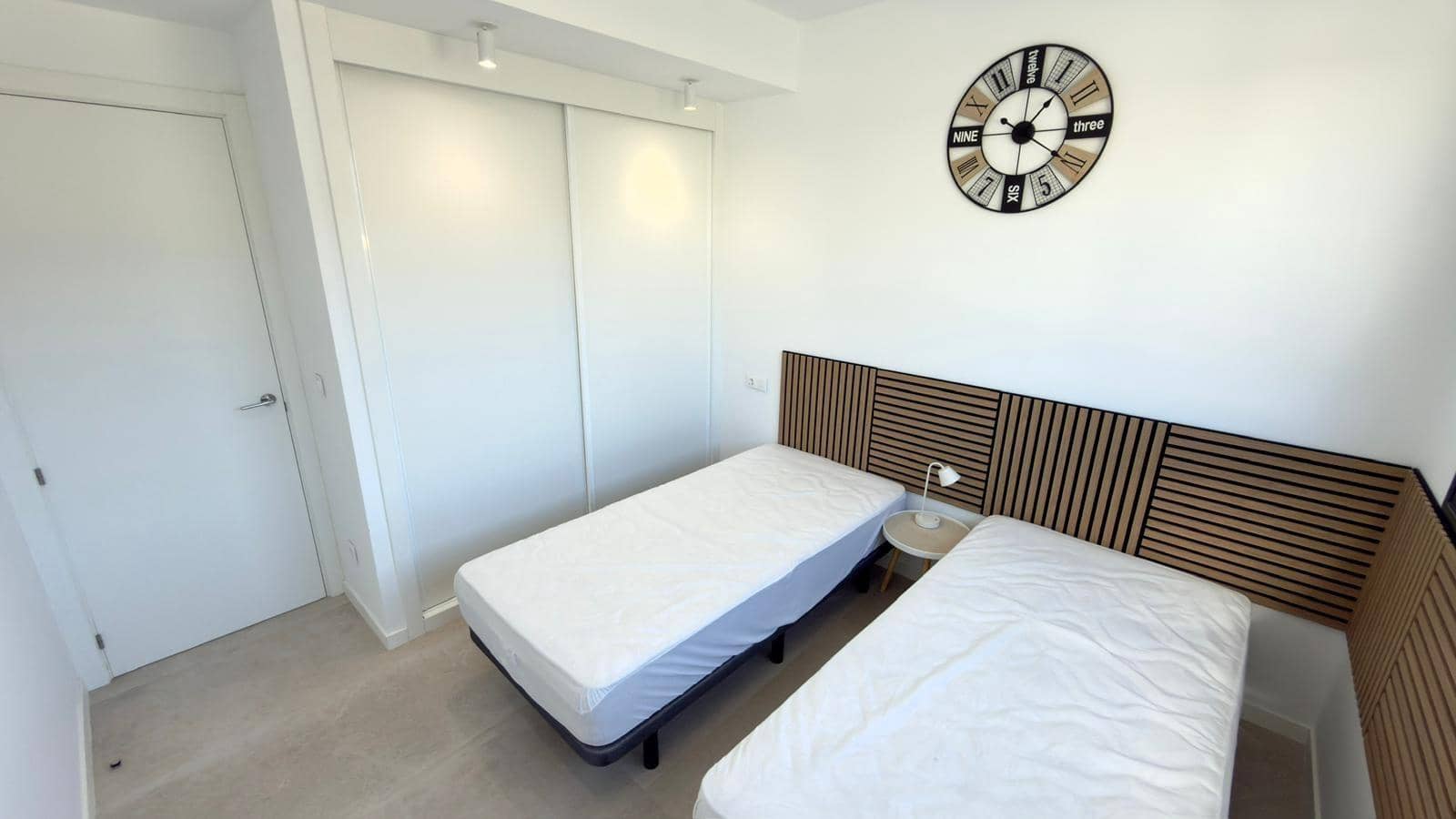 Apartamento de 2 habitaciones en Finestrat en venta con piscina - 465.000 € (Ref: 9379142)