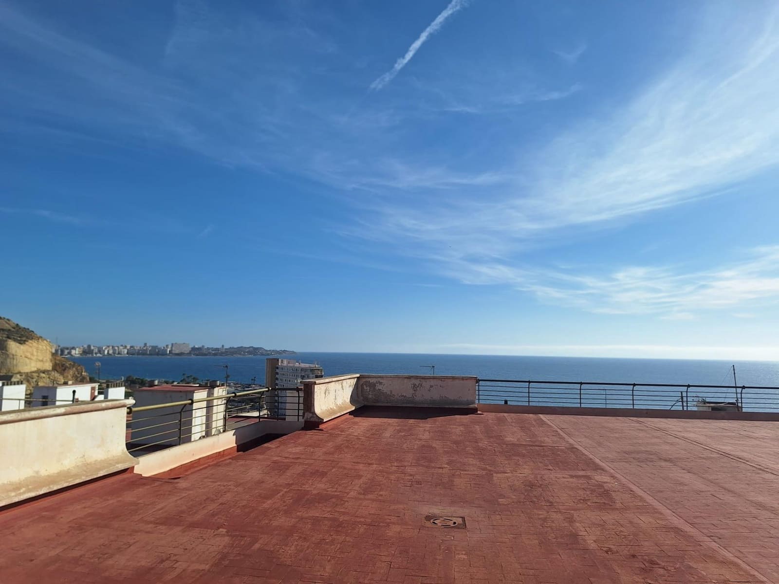 4 soverom Leilighet til salgs i Alicante by med garasje - € 435 000 (Ref: 9391000)