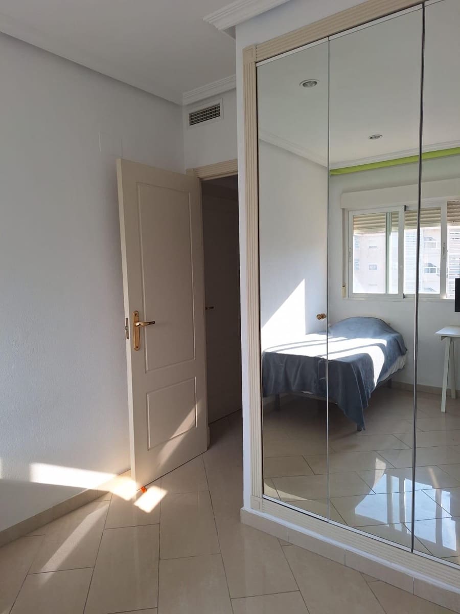 Piso de 3 habitaciones en Playa de San Juan en alquiler con piscina garaje - 1.800 € (Ref: 9403498)