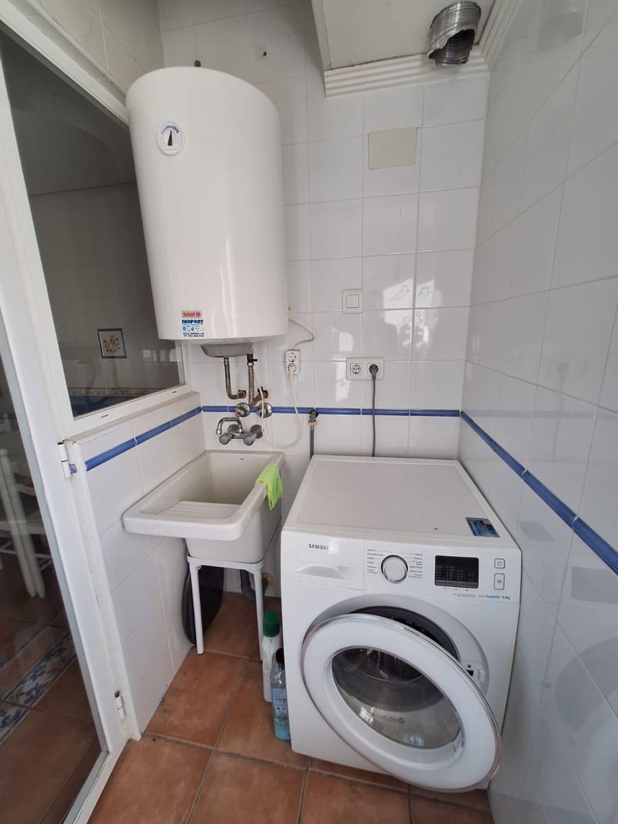 Piso de 3 habitaciones en Playa de San Juan en alquiler con piscina garaje - 1.800 € (Ref: 9403498)