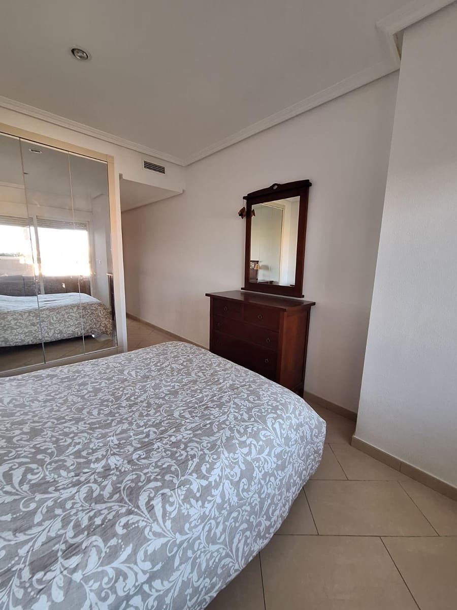 Piso de 3 habitaciones en Playa de San Juan en alquiler con piscina garaje - 1.800 € (Ref: 9403498)