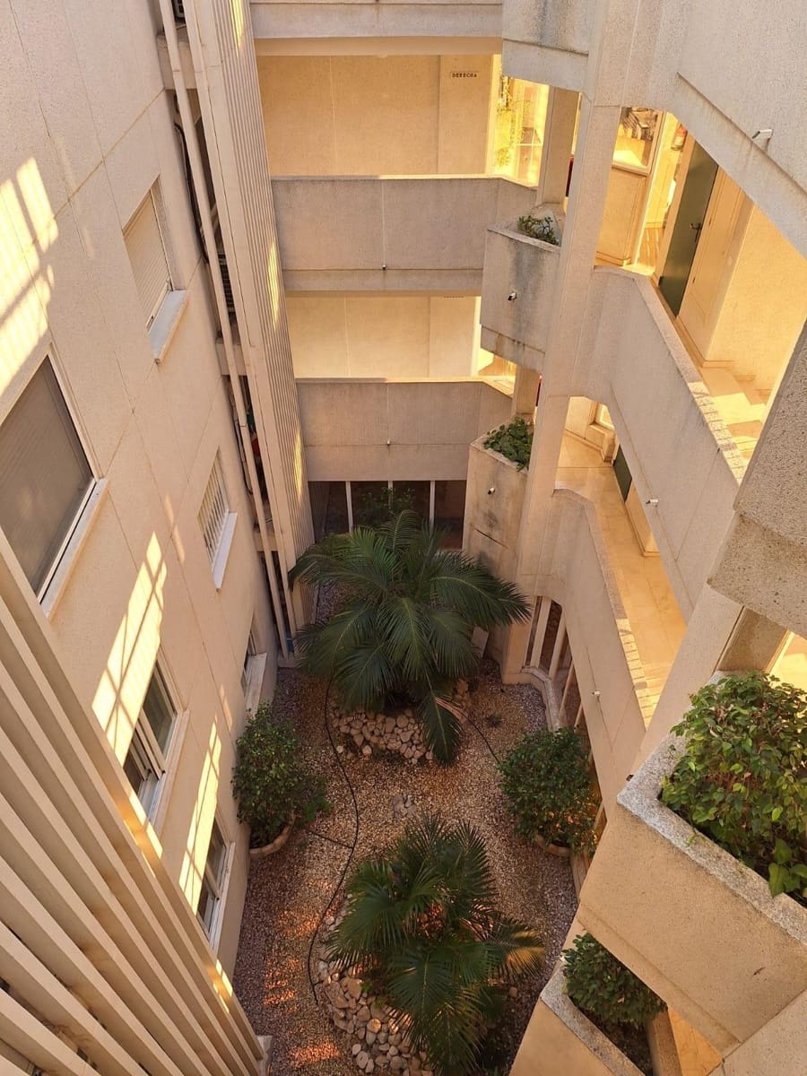 Piso de 3 habitaciones en Playa de San Juan en alquiler con piscina garaje - 1.800 € (Ref: 9403498)