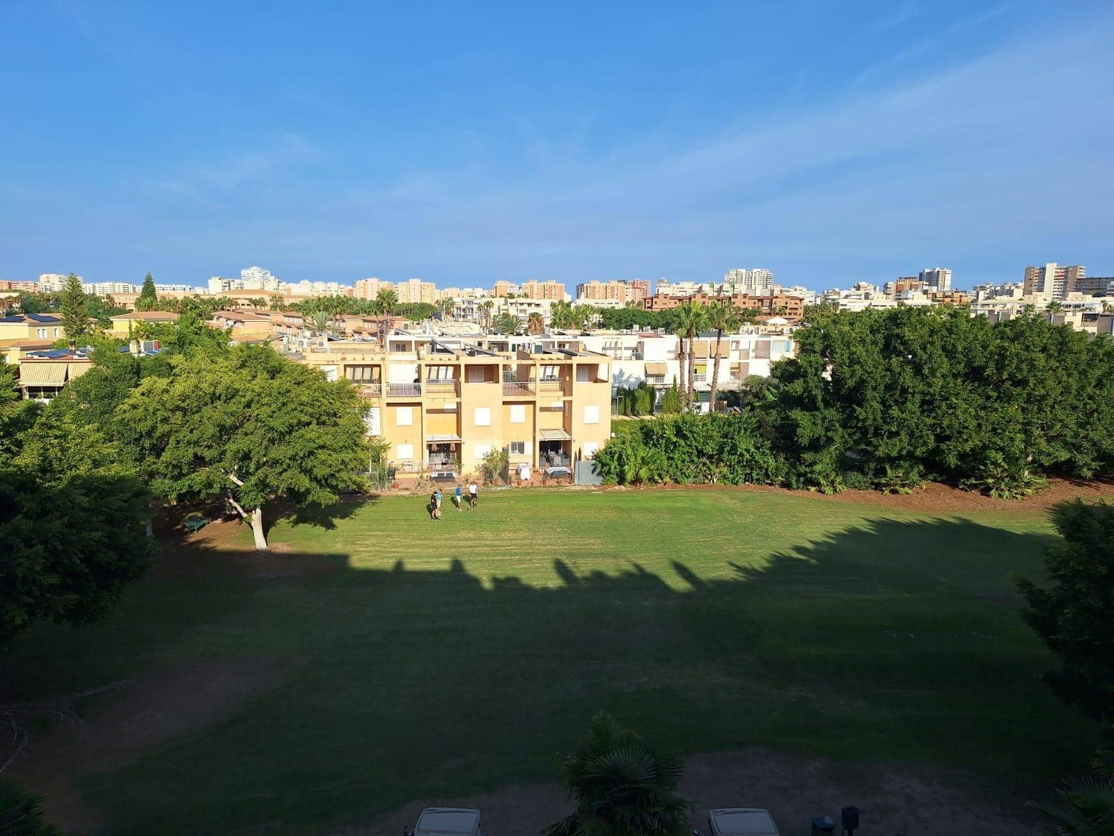 Piso de 3 habitaciones en Playa de San Juan en alquiler con piscina garaje - 1.800 € (Ref: 9403498)