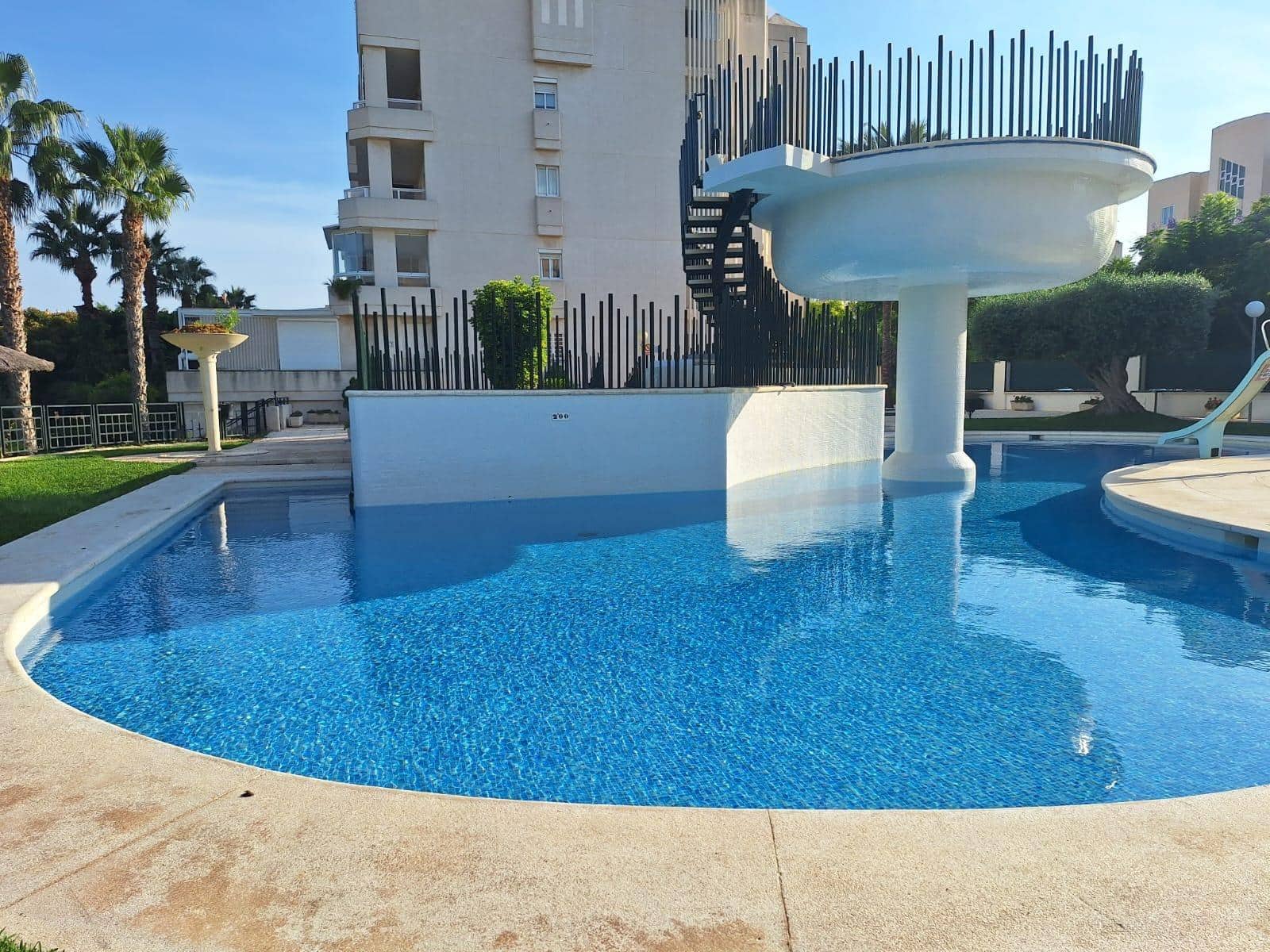 Piso de 3 habitaciones en Playa de San Juan en alquiler con piscina garaje - 1.800 € (Ref: 9403498)