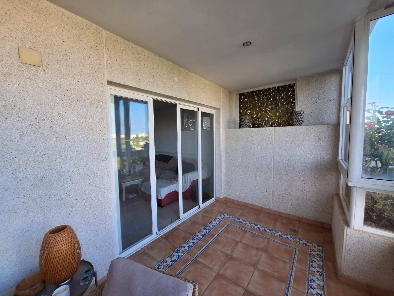 Piso de 3 habitaciones en Playa de San Juan en alquiler con piscina garaje - 1.800 € (Ref: 9403498)