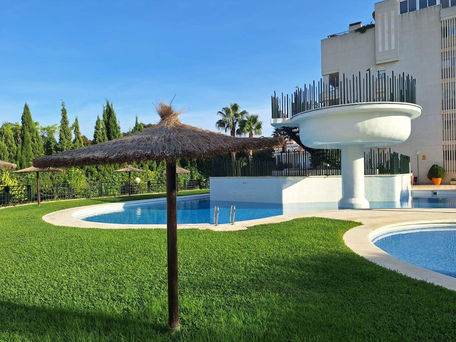 Piso de 3 habitaciones en Playa de San Juan en alquiler con piscina garaje - 1.800 € (Ref: 9403498)