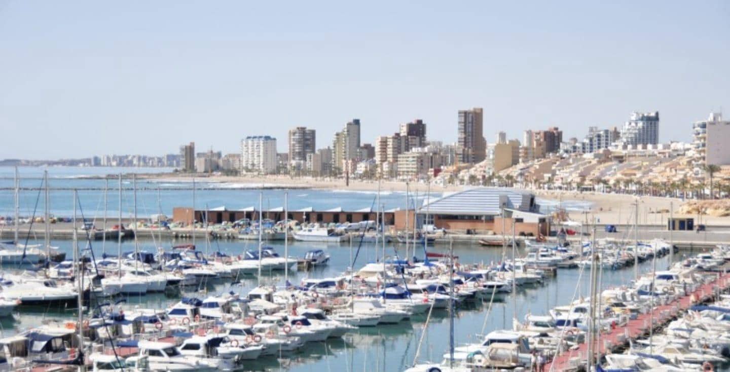 Tomt till salu i El Campello - 159 000 € (Ref: 9403499)