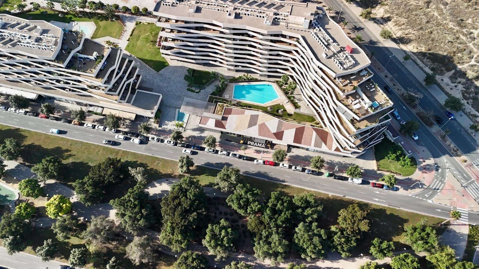 3 sovrum Takvåning till salu i Alicante stad med pool garage - 975 000 € (Ref: 9406733)