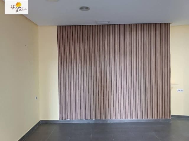 3 bedroom Commercial for sale in Burjassot - € 135,000 (Ref: 9406734)