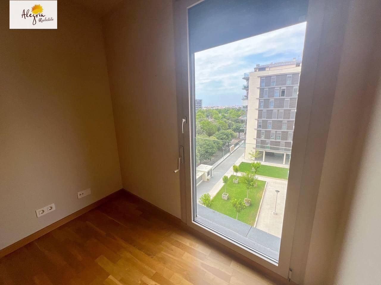 2 bedroom Apartment for rent in Castello de la Plana with pool - € 1,100 (Ref: 9409271)