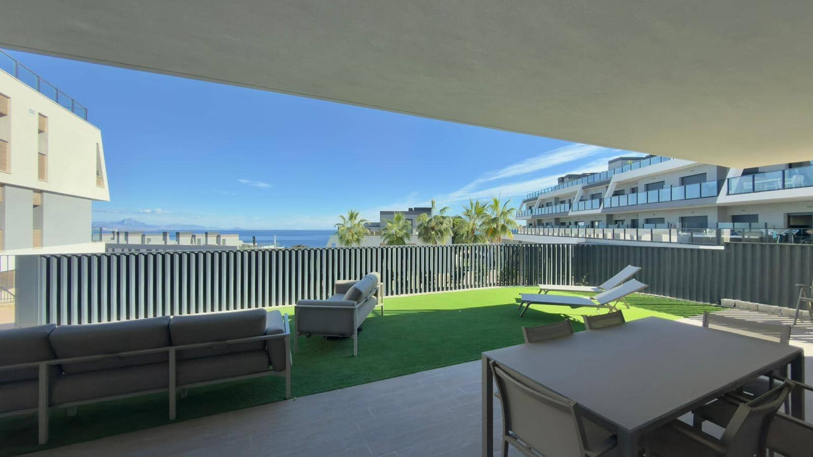 Apartamento de 3 habitaciones en Santa Pola en alquiler con piscina garaje - 1.700 € (Ref: 9414216)