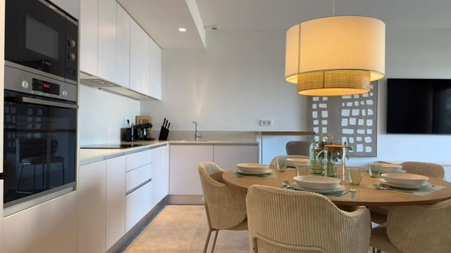 Appartement de 3 chambres à louer à Santa Pola avec piscine garage - 1 700 € (Ref: 9414216)