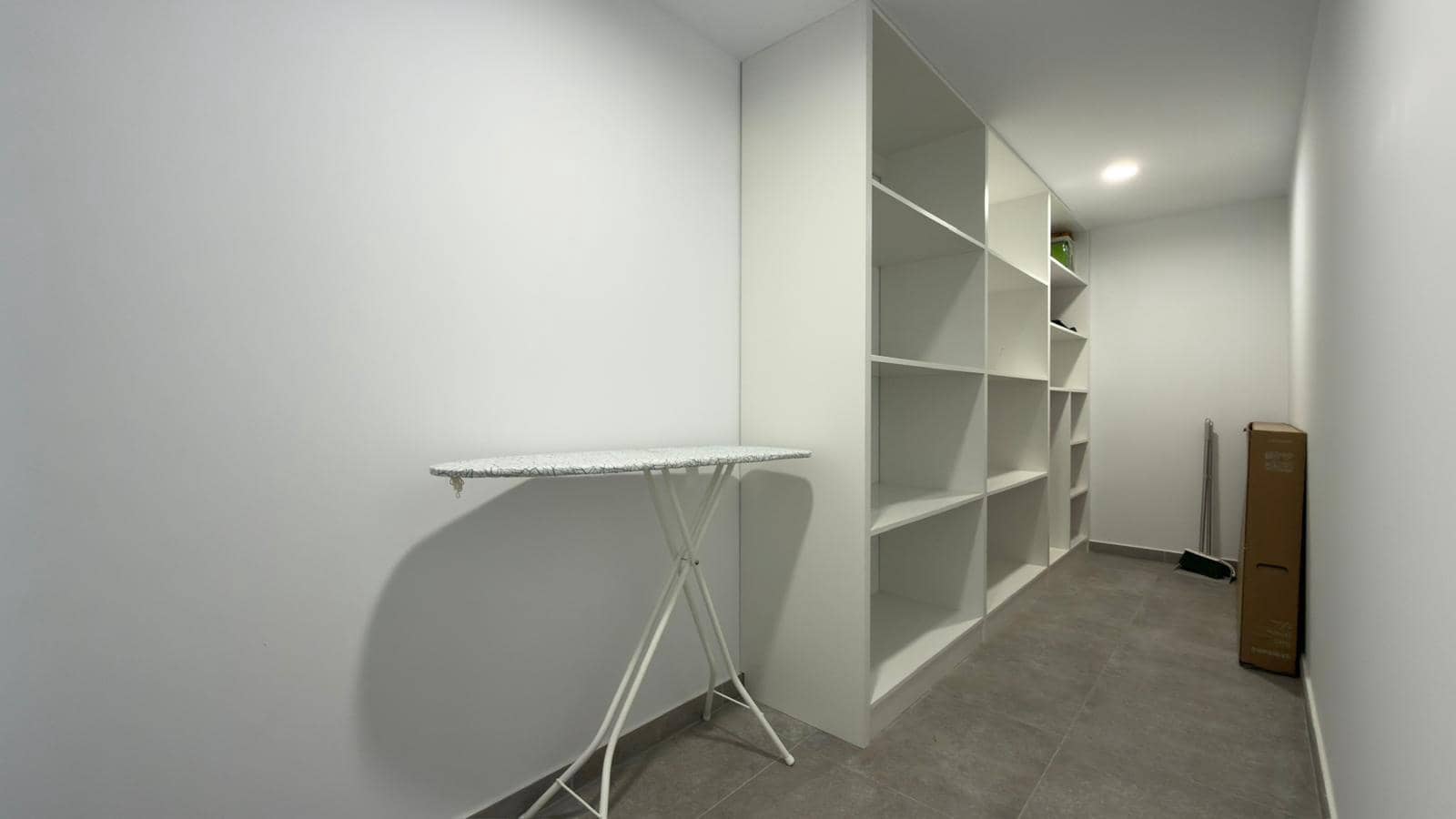 Apartamento de 3 habitaciones en Santa Pola en alquiler con piscina garaje - 1.700 € (Ref: 9414216)