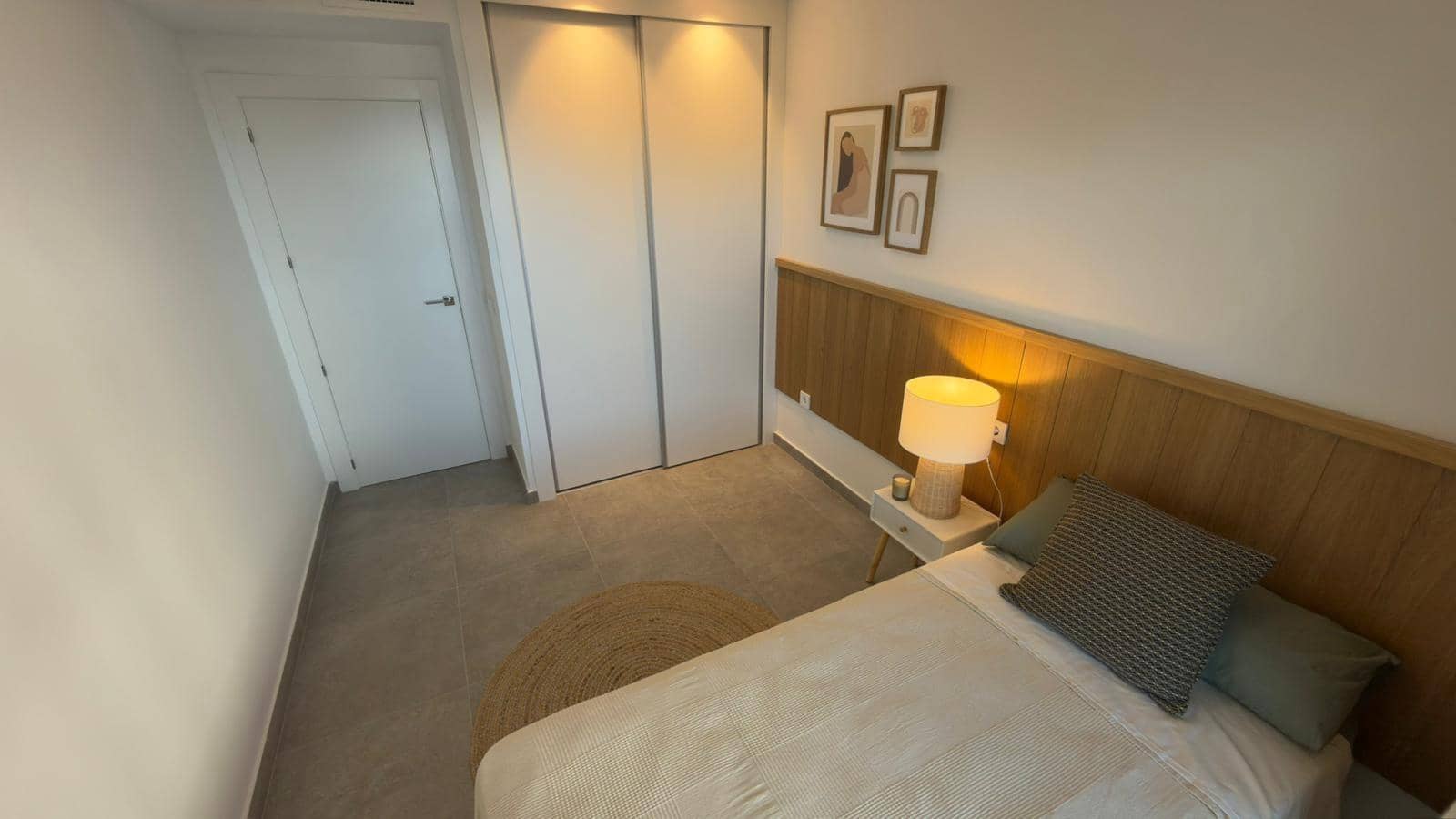 Apartamento de 3 habitaciones en Santa Pola en alquiler con piscina garaje - 1.700 € (Ref: 9414216)