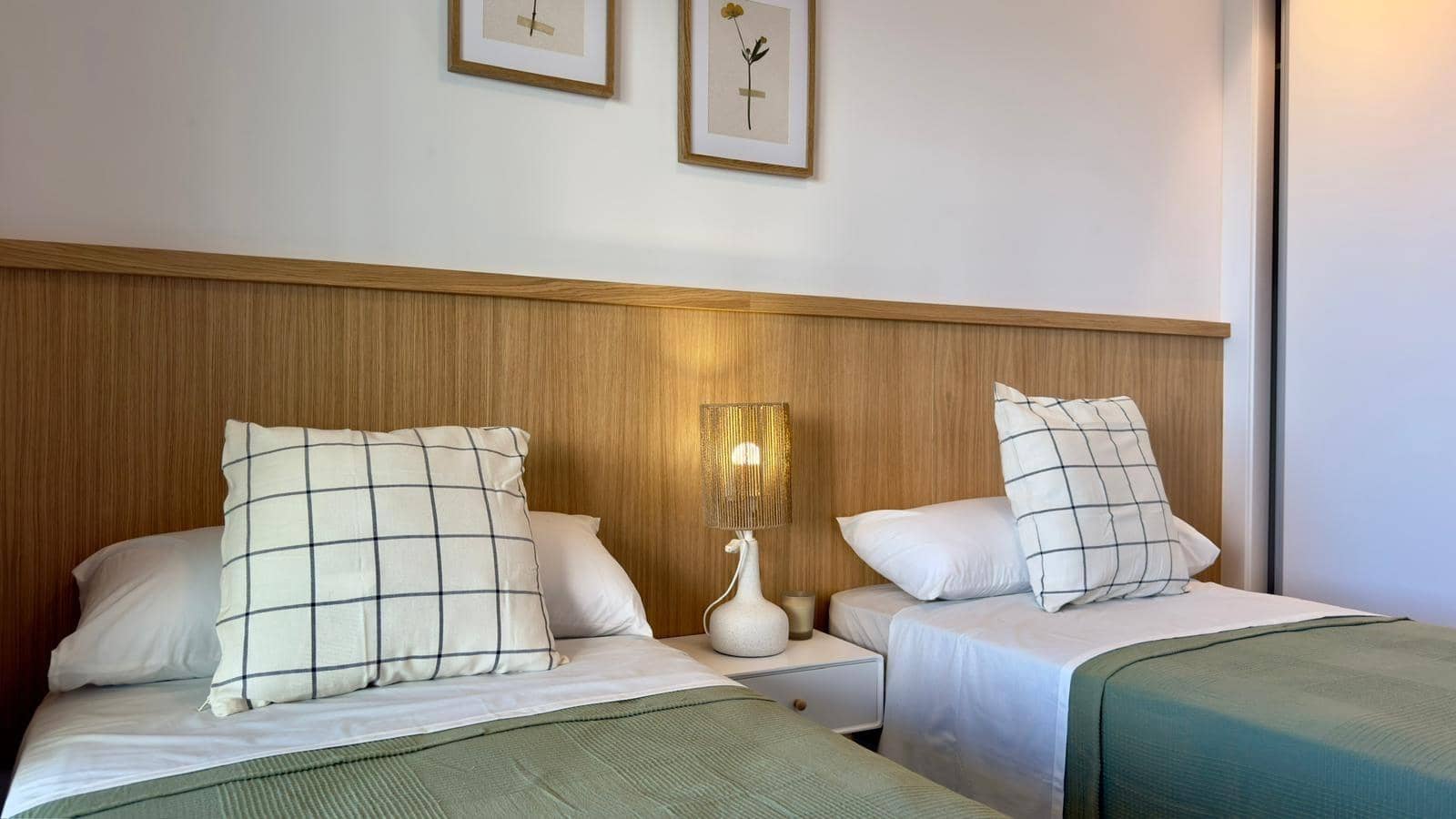 Apartamento de 3 habitaciones en Santa Pola en alquiler con piscina garaje - 1.700 € (Ref: 9414216)