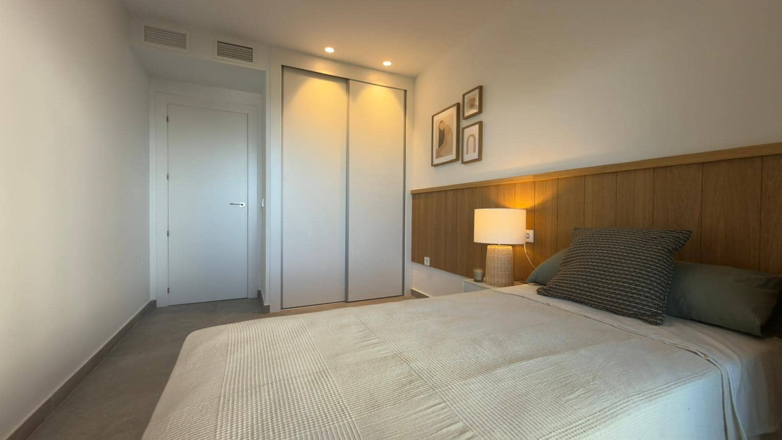 Apartamento de 3 habitaciones en Santa Pola en alquiler con piscina garaje - 1.700 € (Ref: 9414216)