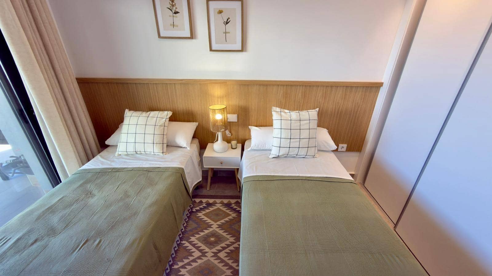 Apartamento de 3 habitaciones en Santa Pola en alquiler con piscina garaje - 1.700 € (Ref: 9414216)