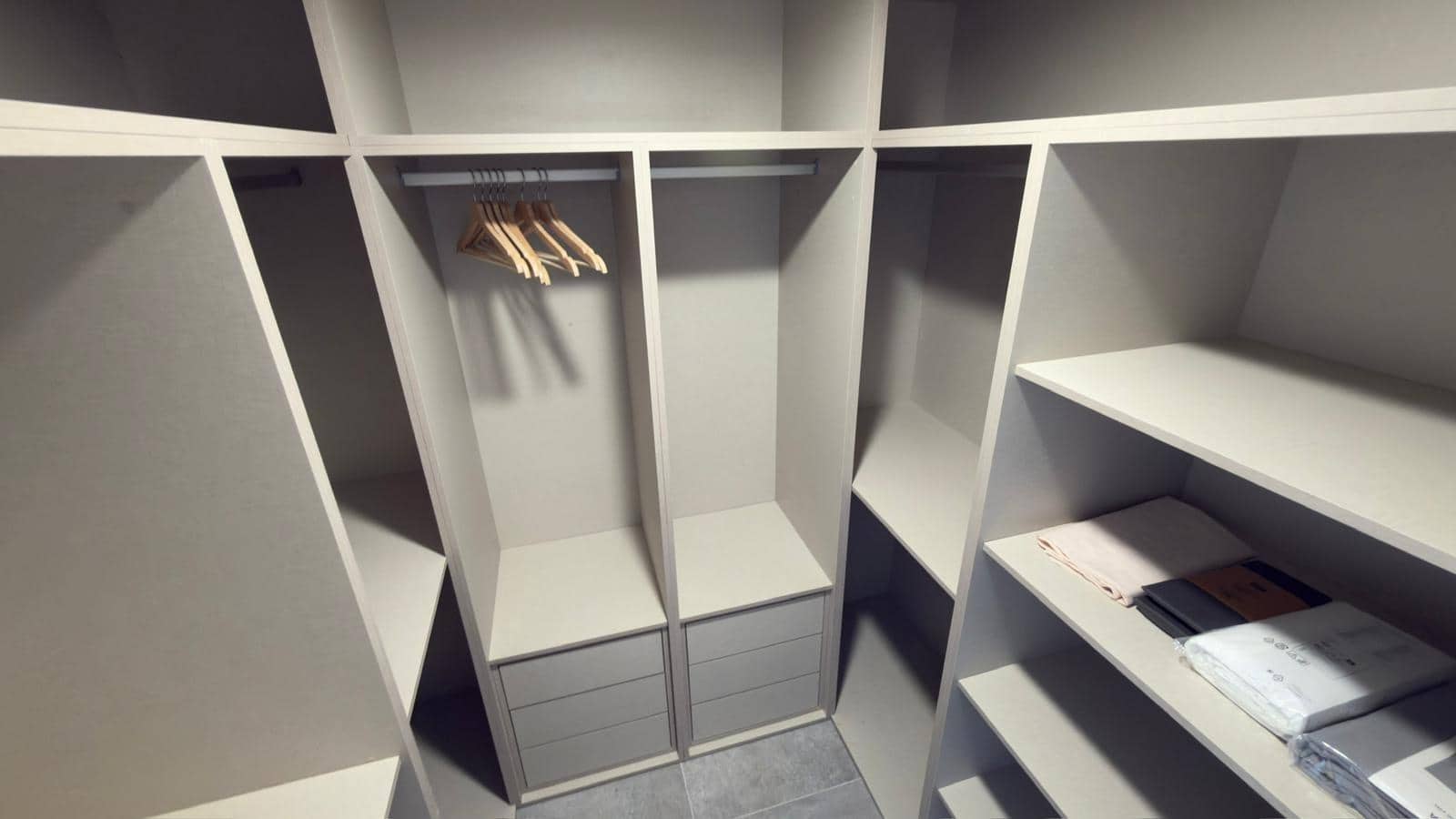 Apartamento de 3 habitaciones en Santa Pola en alquiler con piscina garaje - 1.700 € (Ref: 9414216)