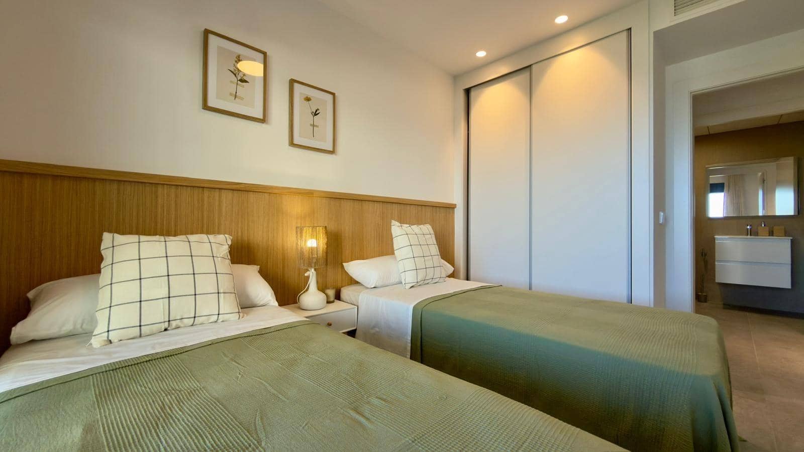 Apartamento de 3 habitaciones en Santa Pola en alquiler con piscina garaje - 1.700 € (Ref: 9414216)