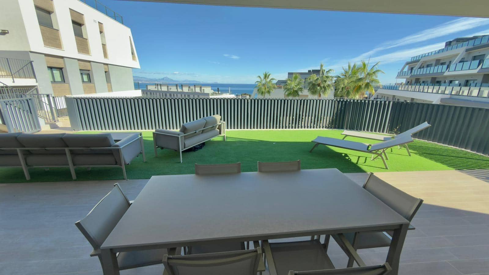 Apartamento de 3 habitaciones en Santa Pola en alquiler con piscina garaje - 1.700 € (Ref: 9414216)