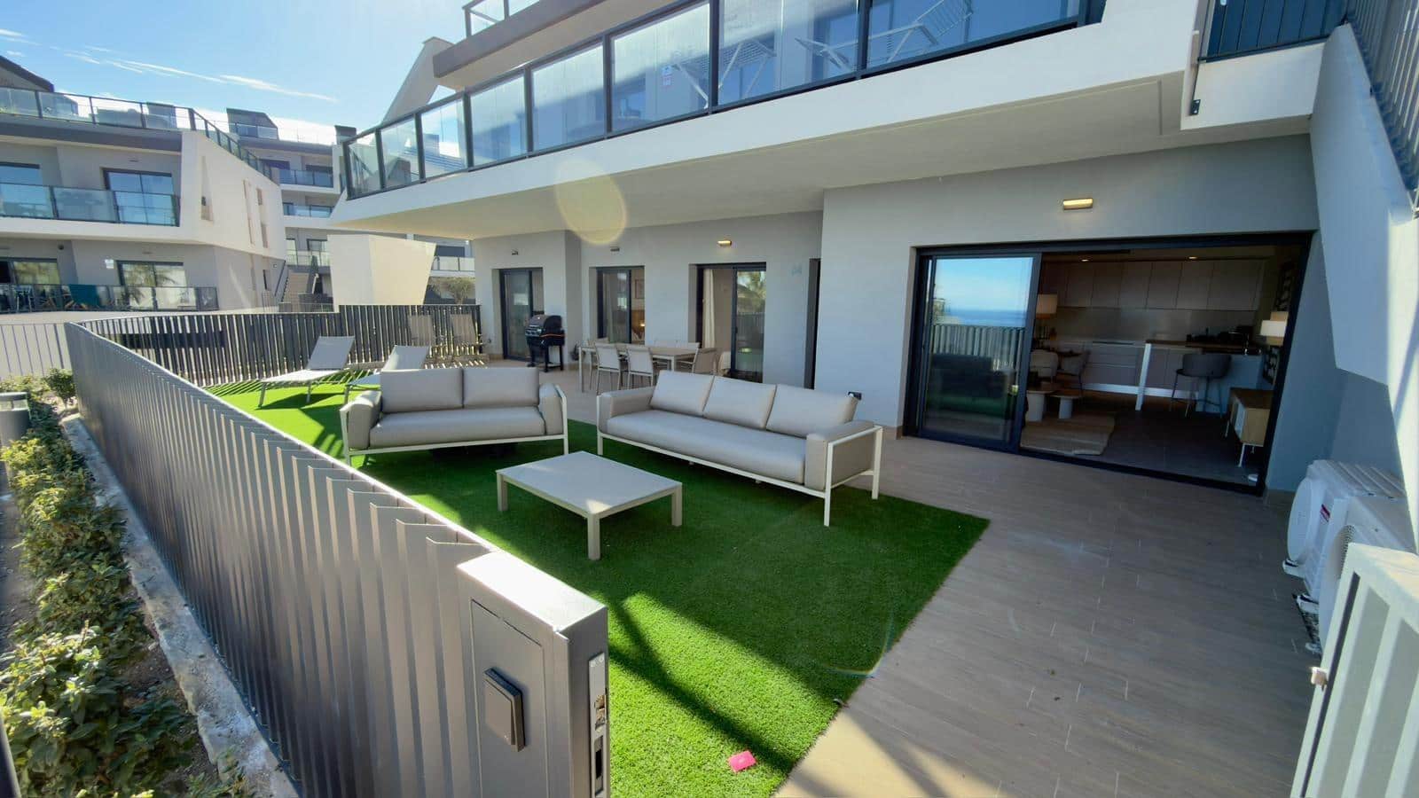 Apartamento de 3 habitaciones en Santa Pola en alquiler con piscina garaje - 1.700 € (Ref: 9414216)