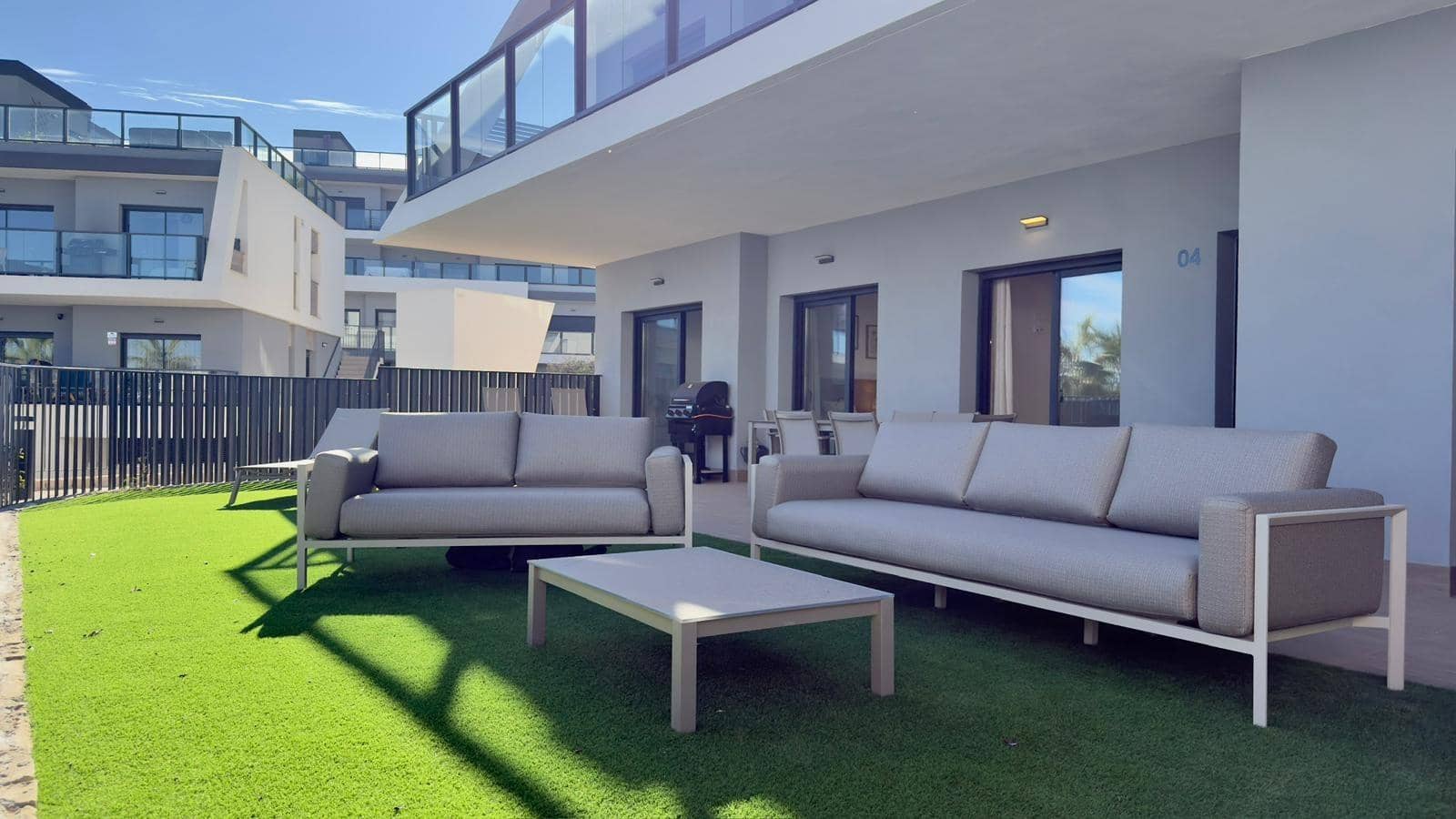 Apartamento de 3 habitaciones en Santa Pola en alquiler con piscina garaje - 1.700 € (Ref: 9414216)