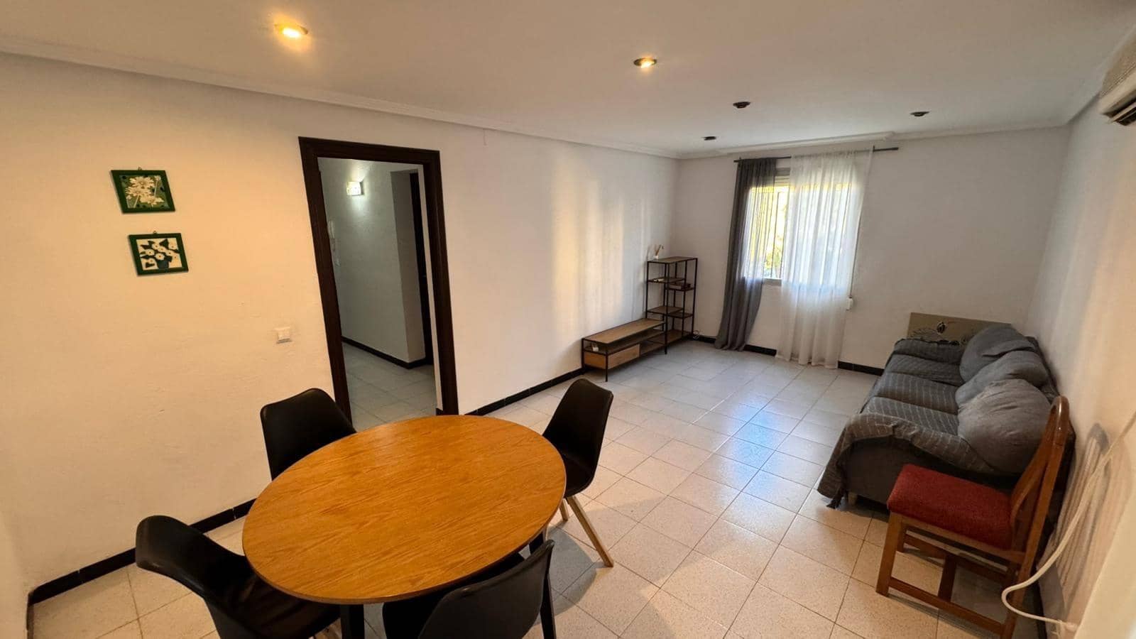 3 bedroom Apartment for rent in Alicante / Alacant city - € 820 (Ref: 9417685)