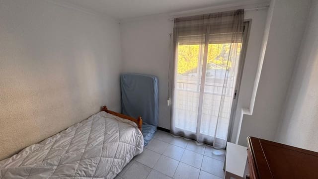 3 bedroom Apartment for rent in Alicante / Alacant city - € 820 (Ref: 9417685)