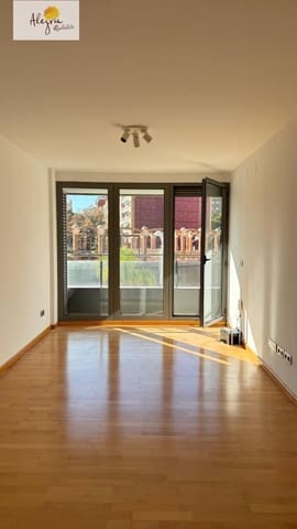 2 bedroom Apartment for rent in Mislata - € 1,395 (Ref: 9417686)