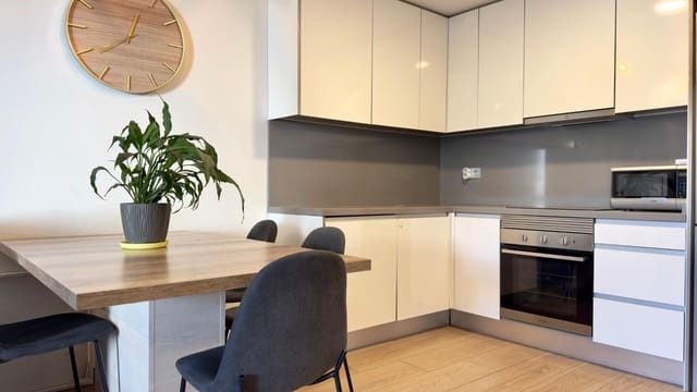 Apartamento de 3 habitaciones en Finestrat en venta con piscina - 410.000 € (Ref: 9419882)