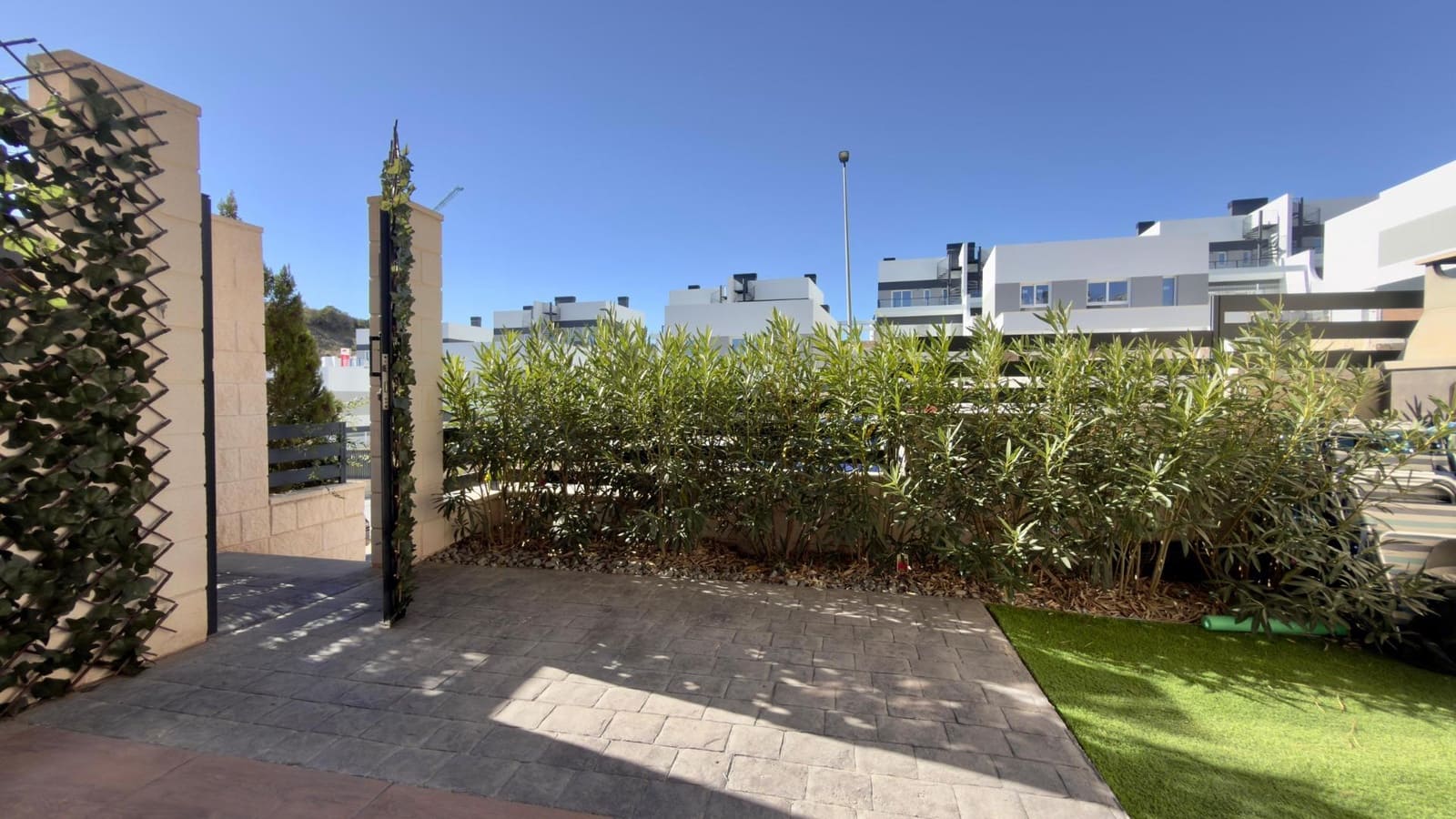 Apartamento de 3 habitaciones en Finestrat en venta con piscina - 410.000 € (Ref: 9419882)