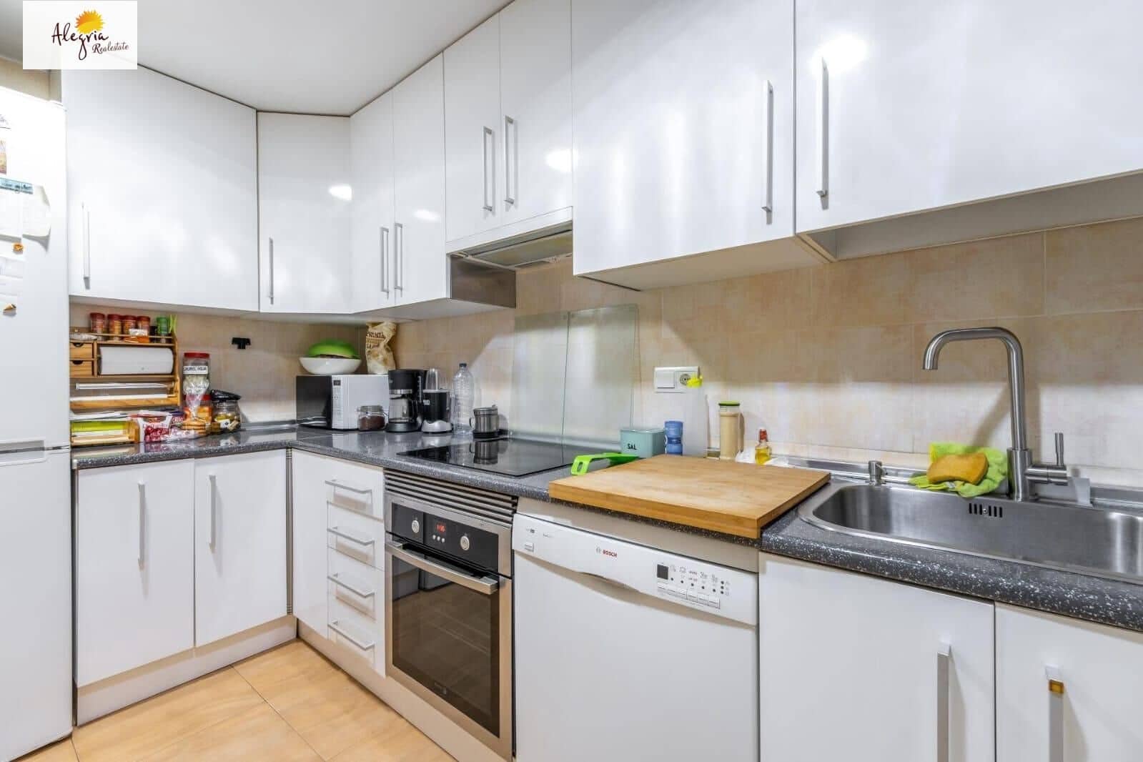 3 Zimmer Apartment zu verkaufen in Alicante / Alacant Stadt - 250.000 € (Ref: 9424404)