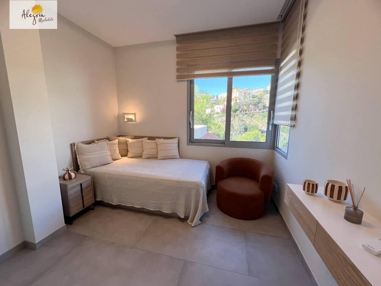 5 bedroom Villa for sale in Cullera with pool garage - € 1,300,000 (Ref: 9425741)