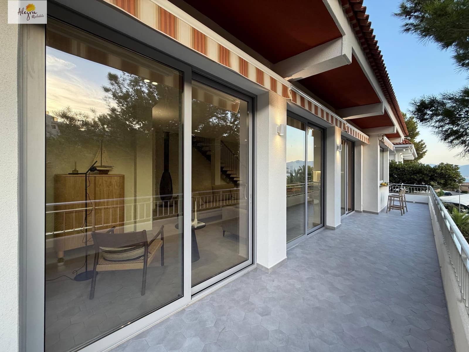 5 bedroom Villa for sale in Cullera with pool garage - € 1,300,000 (Ref: 9425741)