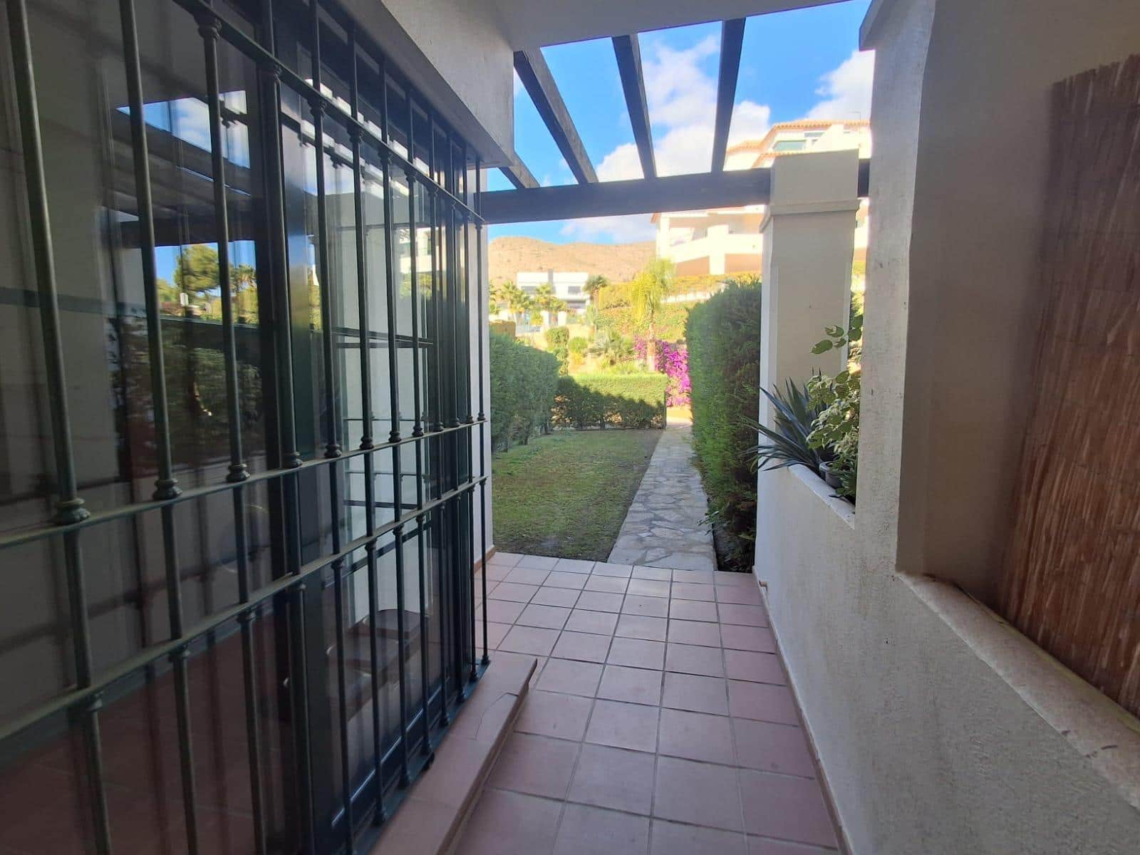 2 soveværelse Bungalow til leje i Finestrat med swimmingpool - € 1.650 (Ref: 9431150)