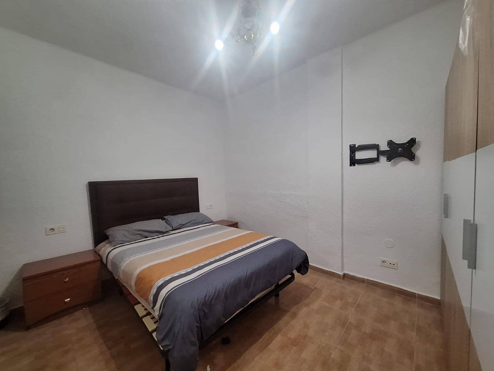 3 makuuhuone Asunto myytävänä paikassa Alicante kaupunki - 147 000 € (Ref: 9435079)