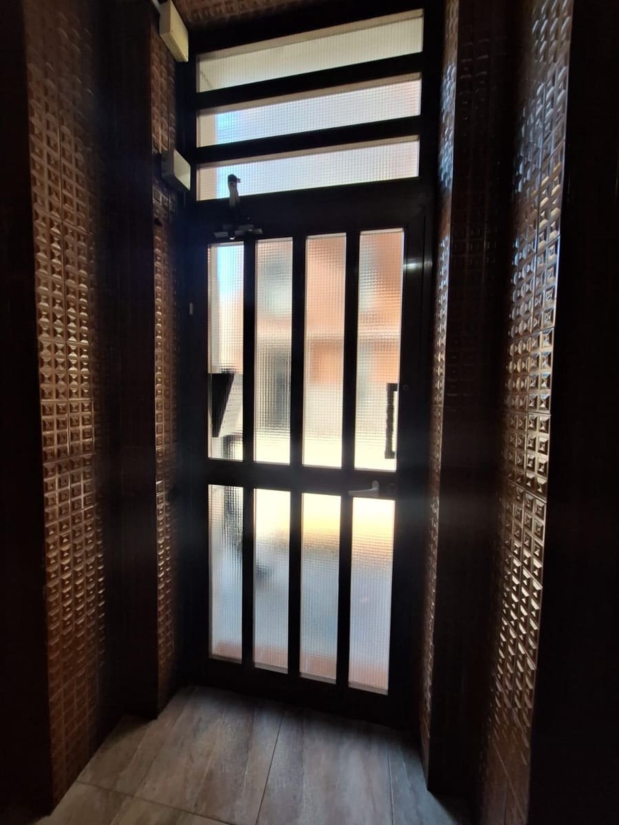 3 makuuhuone Asunto myytävänä paikassa Alicante kaupunki - 147 000 € (Ref: 9435079)