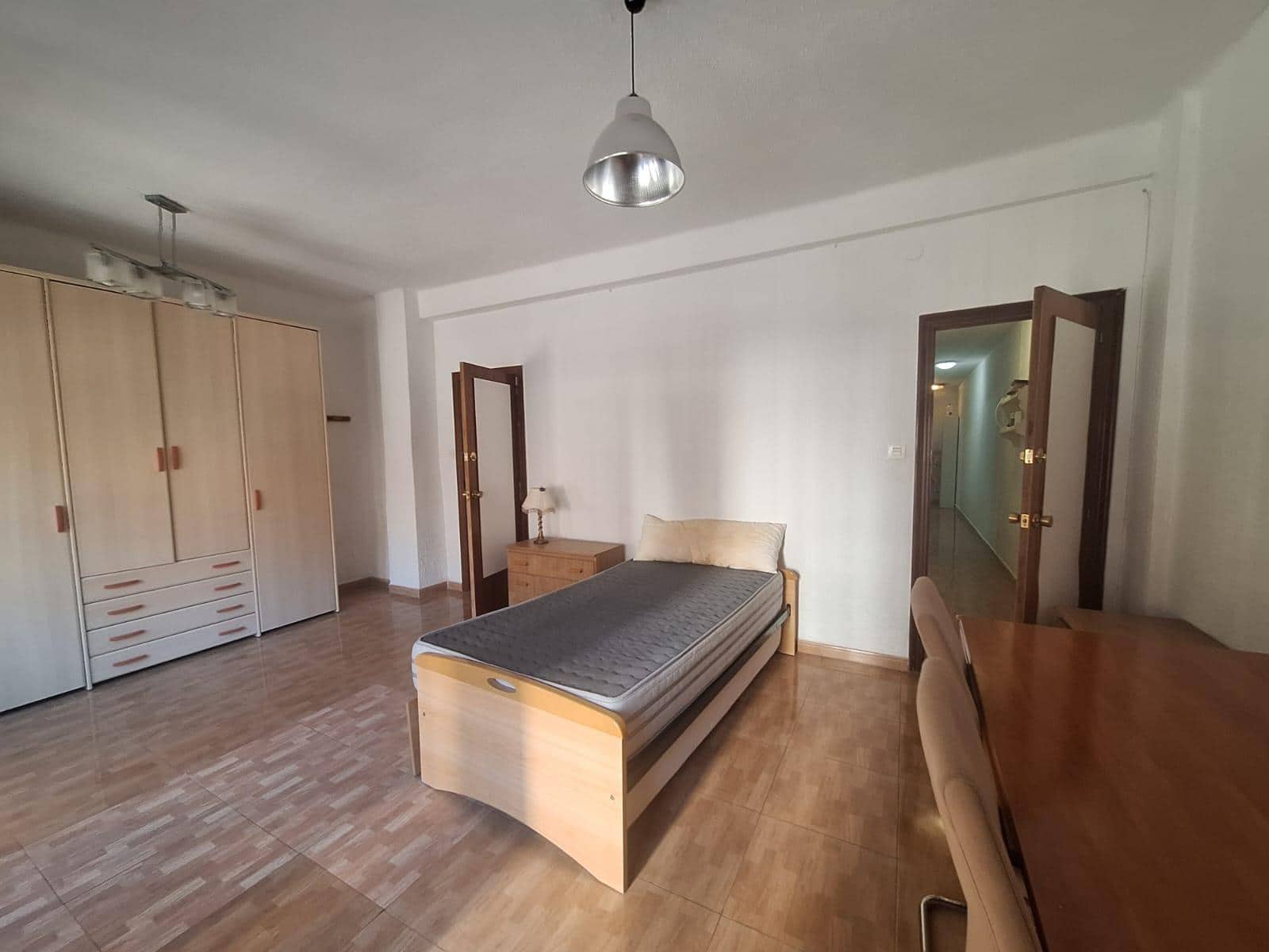 3 makuuhuone Asunto myytävänä paikassa Alicante kaupunki - 147 000 € (Ref: 9435079)