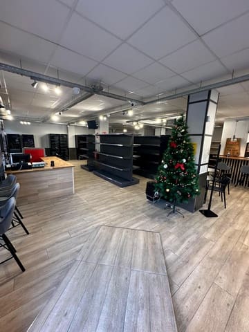 Commercieel te koop in Babel, Alicante stad - € 209.000 (Ref: 9440647)