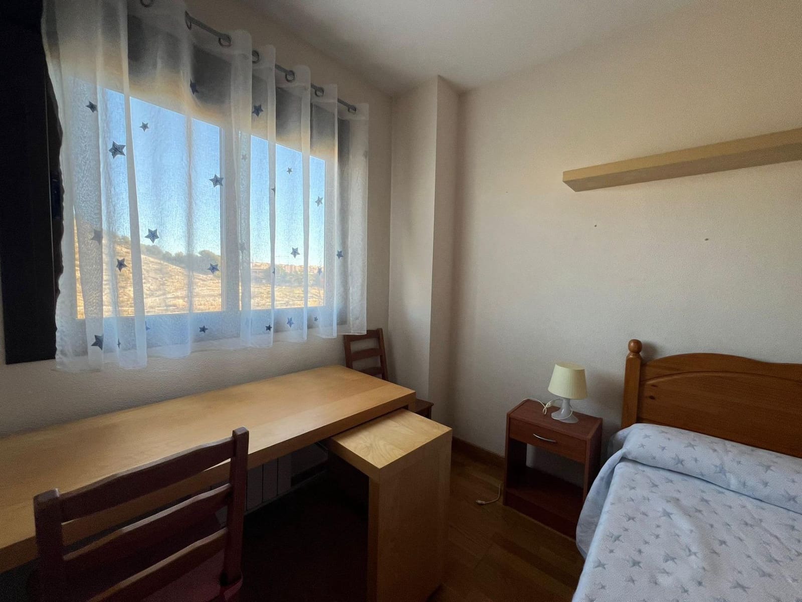 2 bedroom Flat for rent in Alicante / Alacant city with pool - € 1,100 (Ref: 9440648)