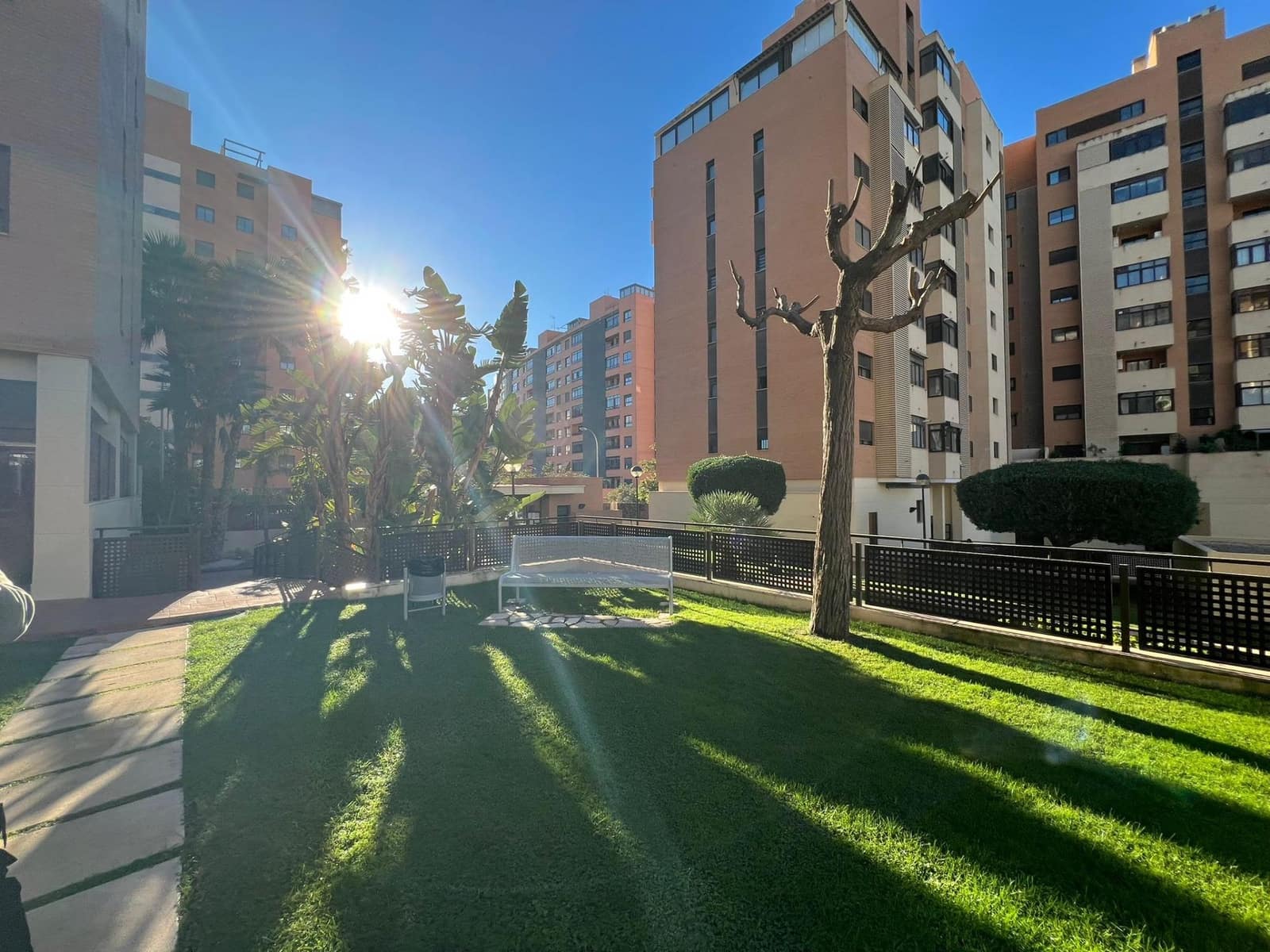 2 bedroom Flat for rent in Alicante / Alacant city with pool - € 1,100 (Ref: 9440648)