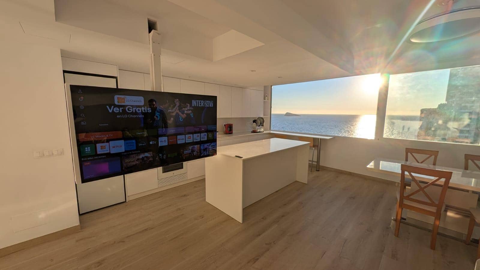 3 makuuhuone Asunto vuokrattavana paikassa Benidorm mukana uima-altaan - 1 800 € (Ref: 9440650)