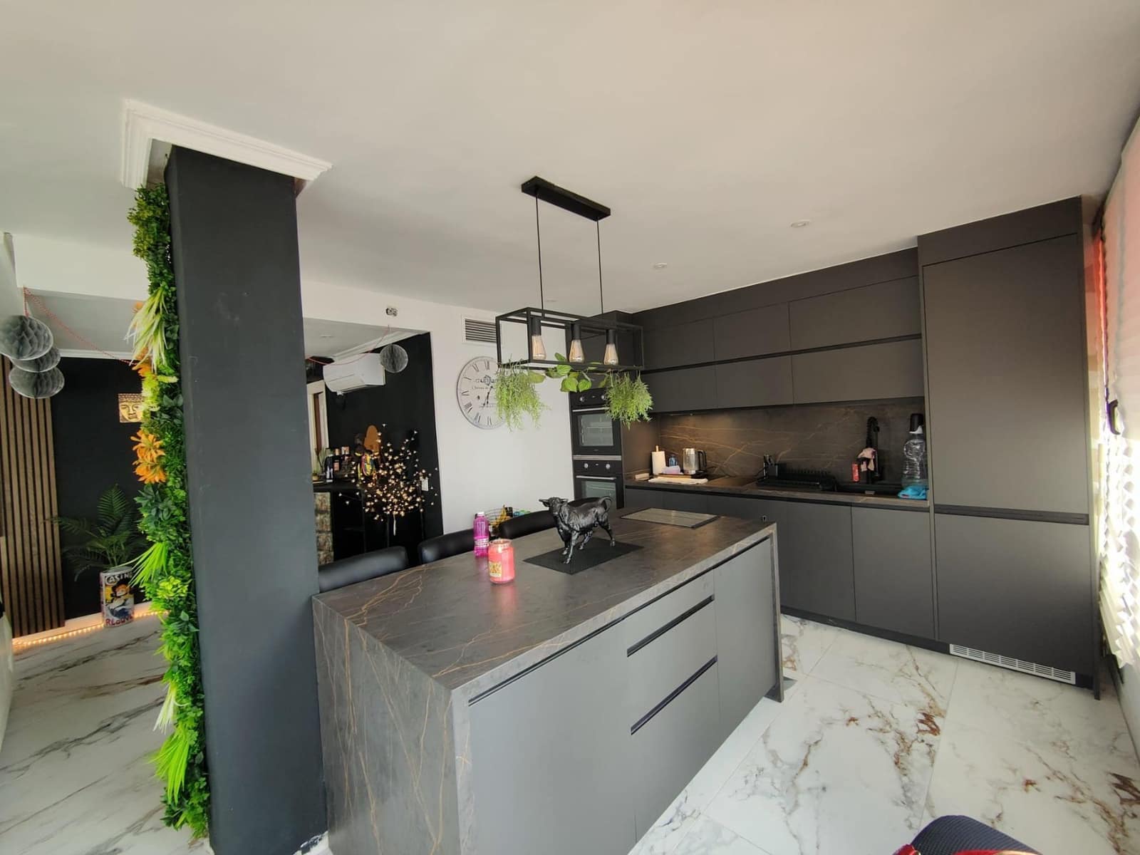 3 soverom Leilighet til salgs i Benidorm med svømmebasseng - € 490 000 (Ref: 9446462)