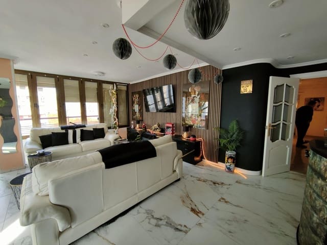 3 soveværelse Lejlighed til salg i Playa Levante, Benidorm med swimmingpool - € 490.000 (Ref: 9446462)