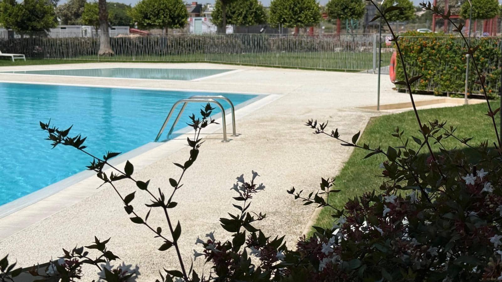 3 slaapkamer Flat te huur in Playa de San Juan met zwembad garage - € 2.700 (Ref: 9449414)