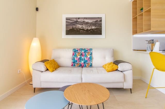 Apartamento de 2 habitaciones en Finestrat en venta con piscina - 370.000 € (Ref: 9449415)